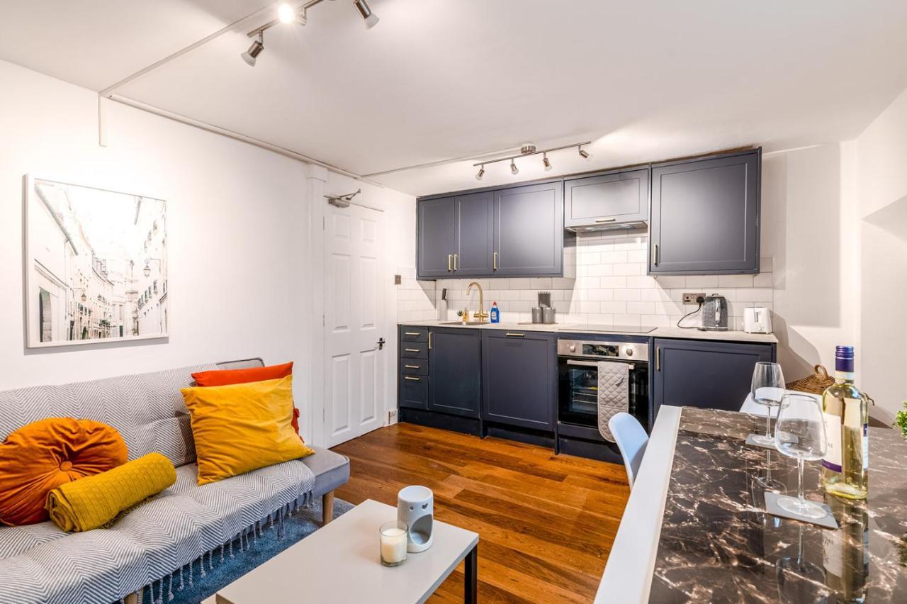 Modern One Bedroom Apartments In Hove Esterno foto