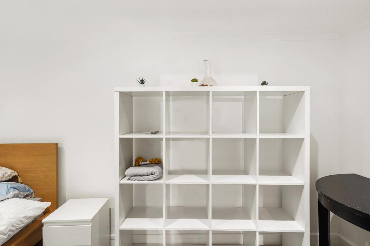 Modern One Bedroom Apartments In Hove Esterno foto