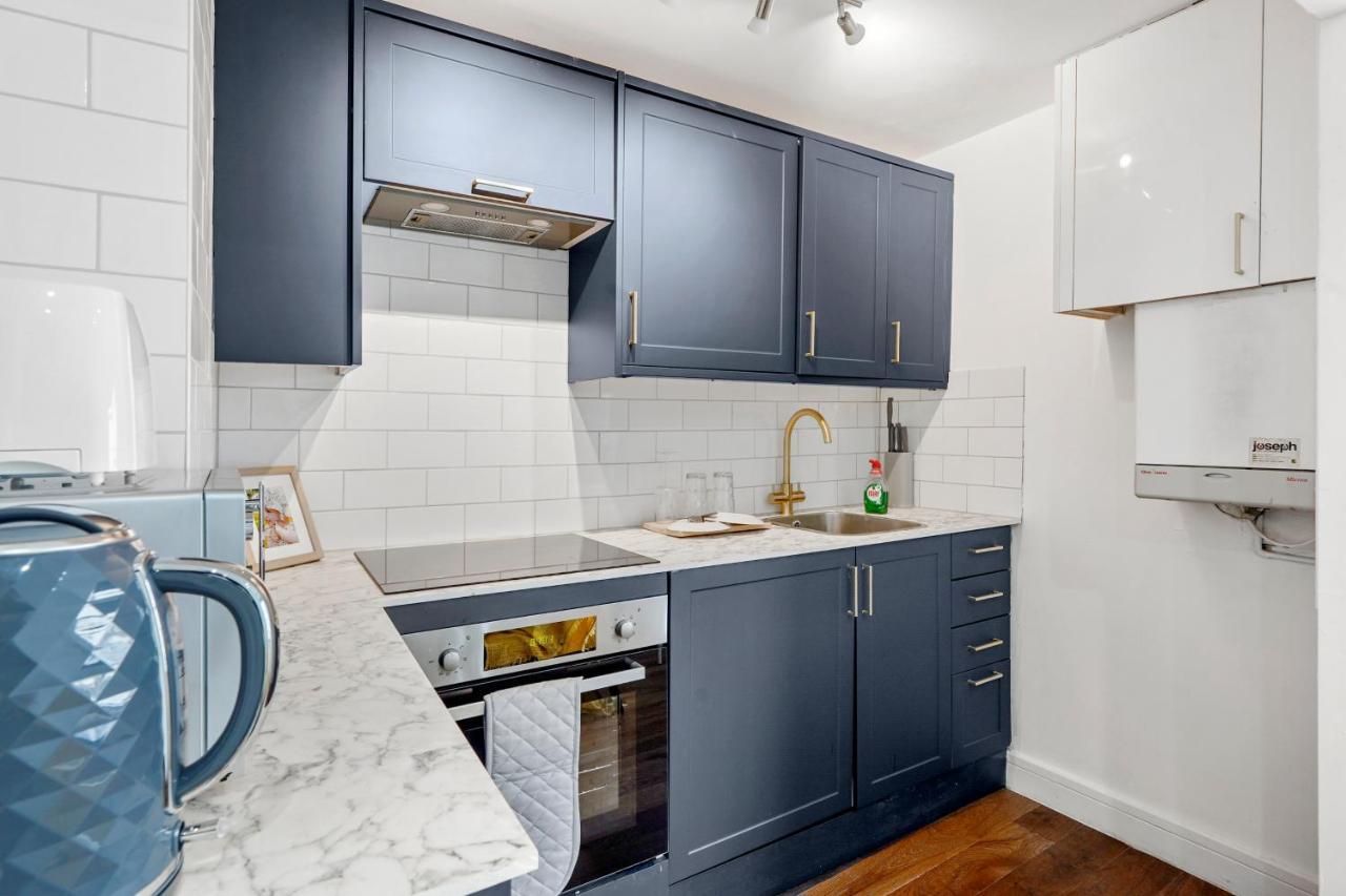 Modern One Bedroom Apartments In Hove Esterno foto