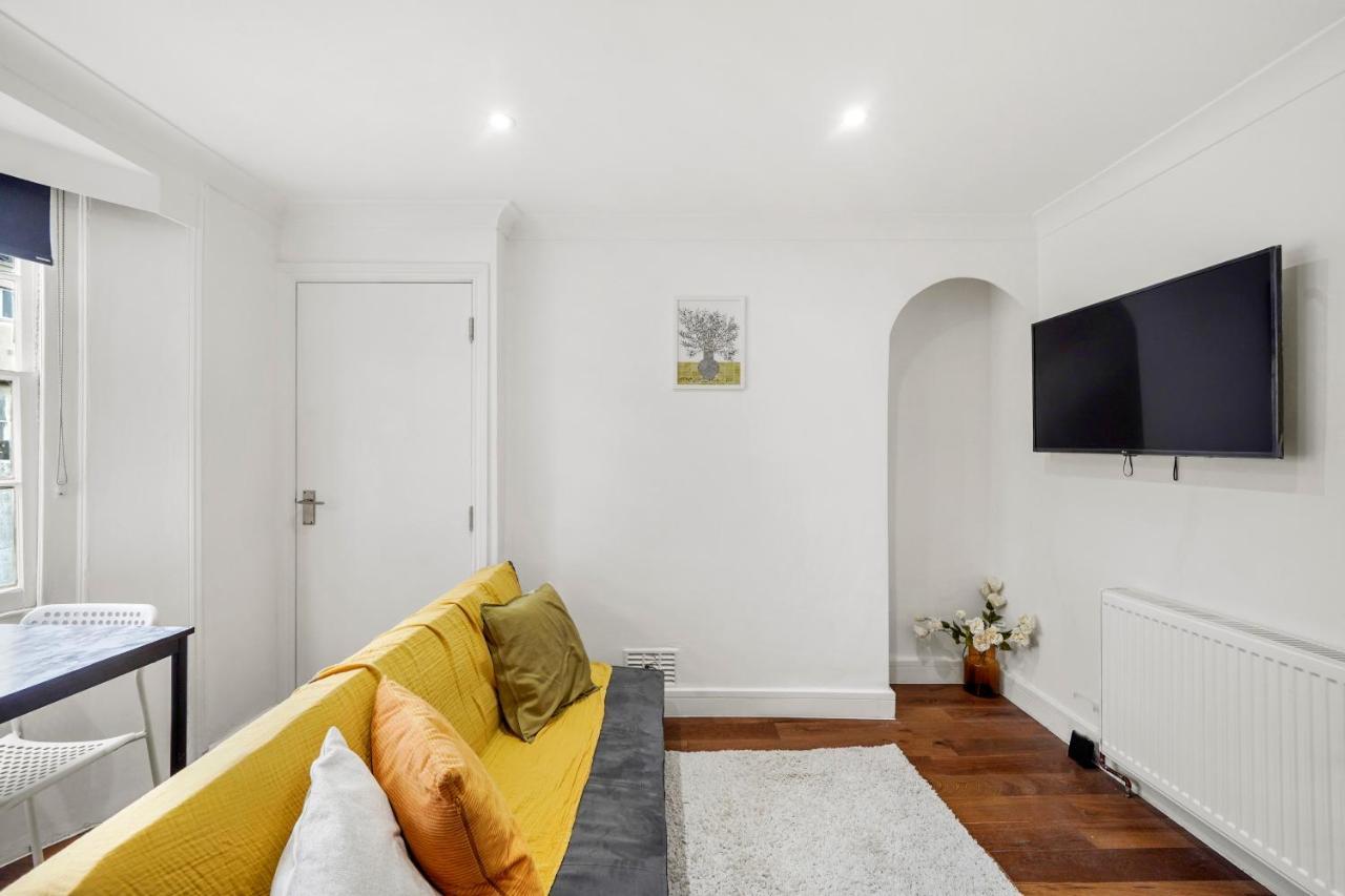 Modern One Bedroom Apartments In Hove Esterno foto