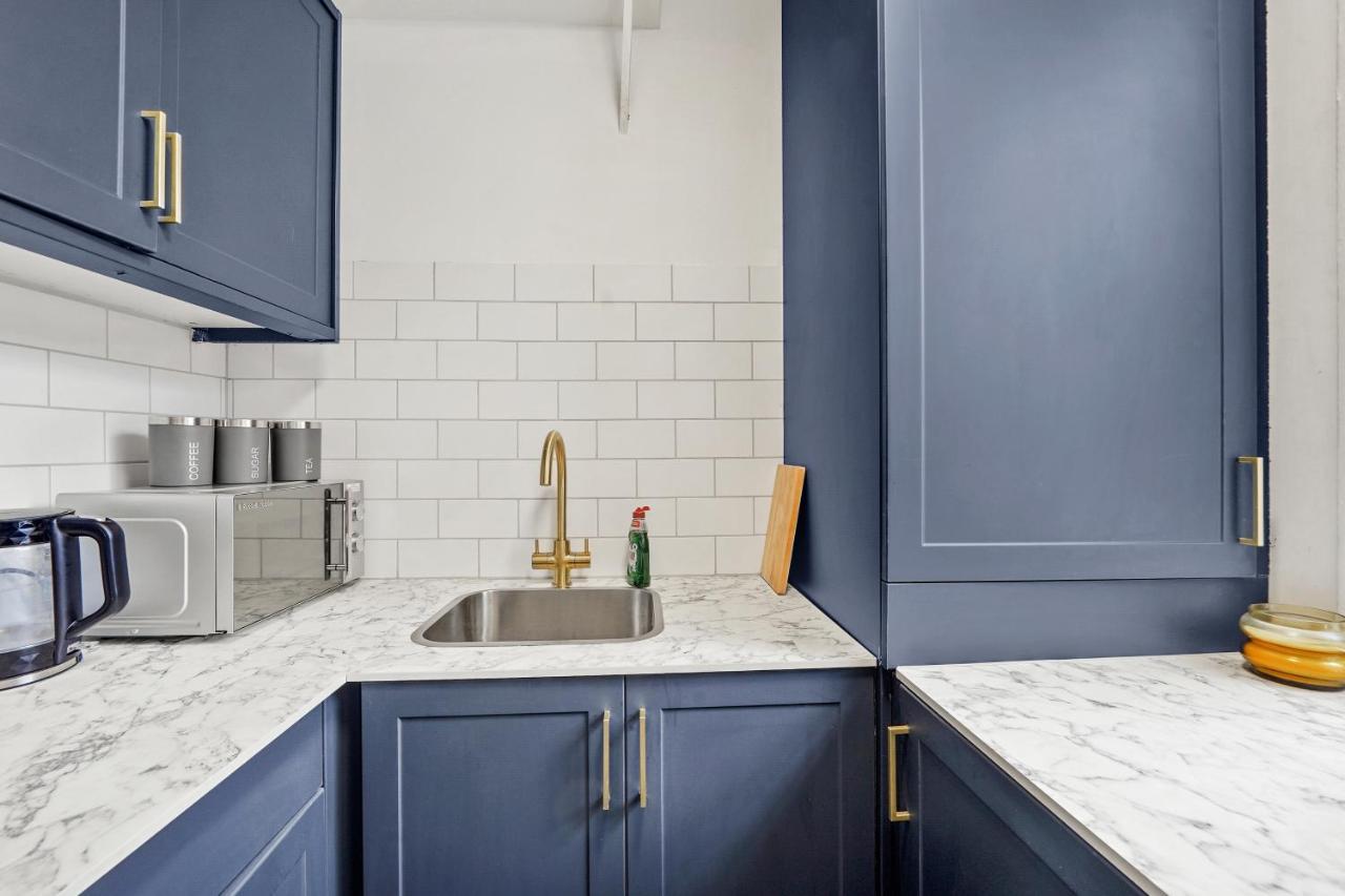 Modern One Bedroom Apartments In Hove Esterno foto