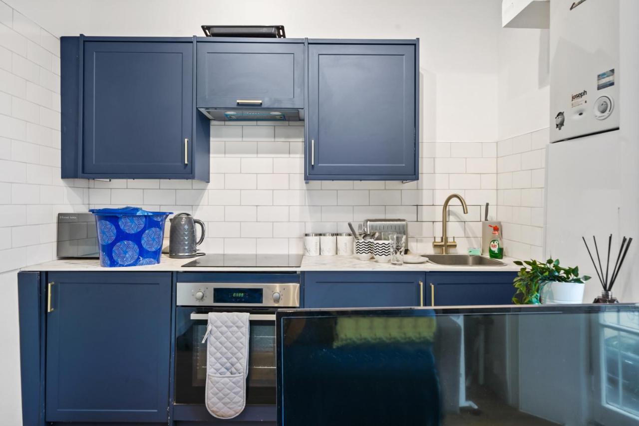 Modern One Bedroom Apartments In Hove Esterno foto