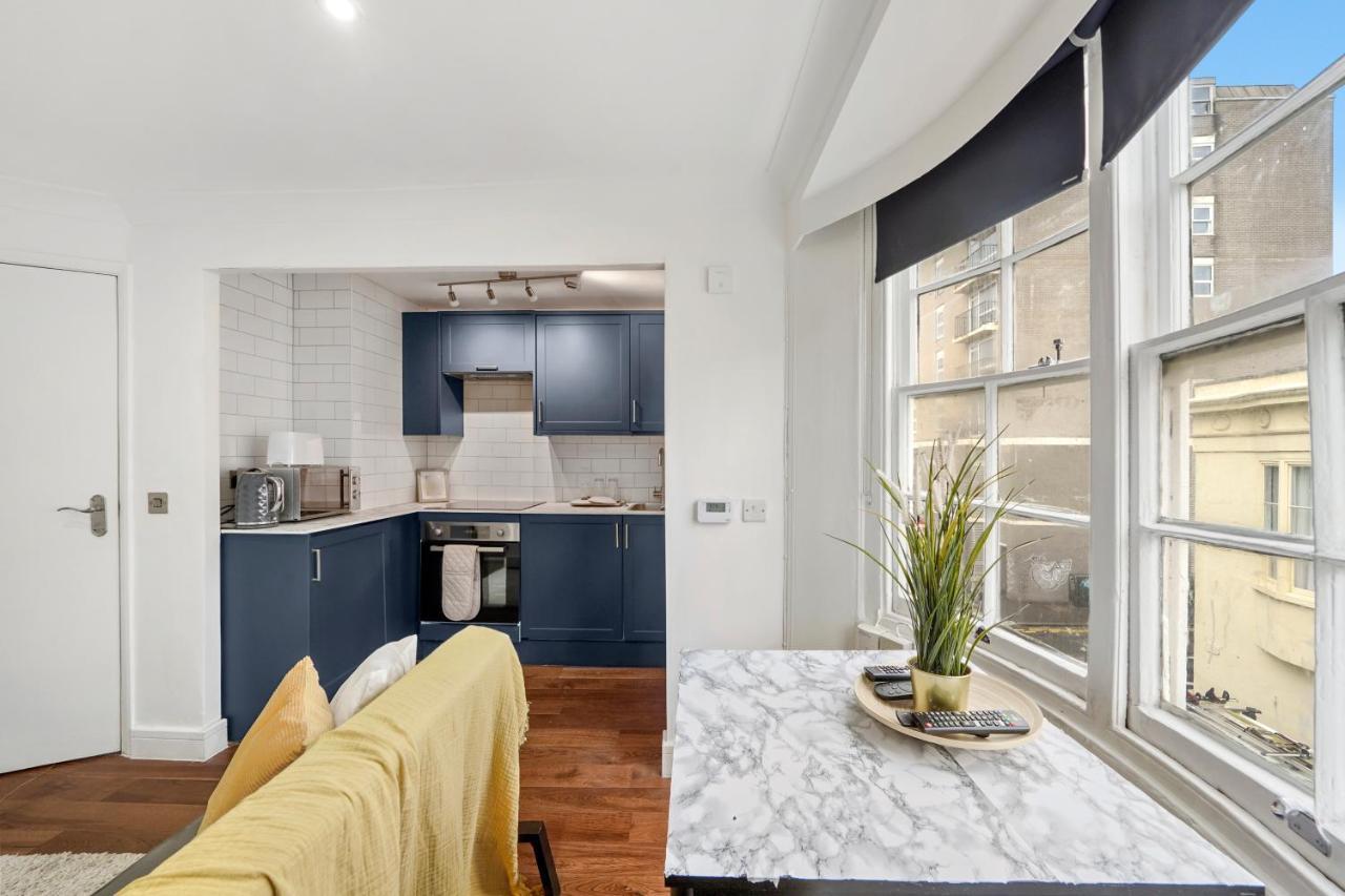 Modern One Bedroom Apartments In Hove Esterno foto